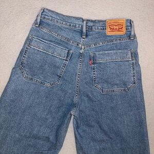 Levi's Mile High Cropped Wide Legged Women’s Classic Denim Jeans